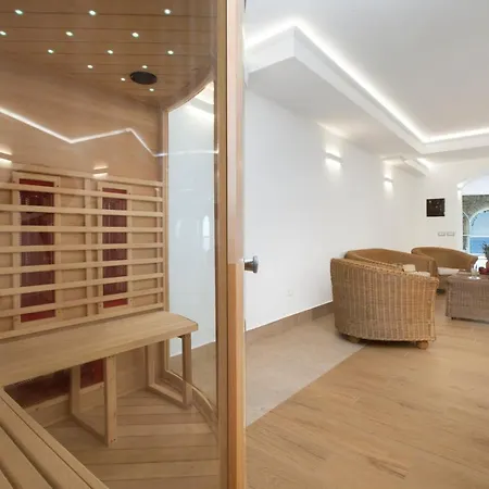 Flory Villa